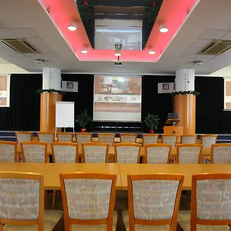 Hotel Mas 3*